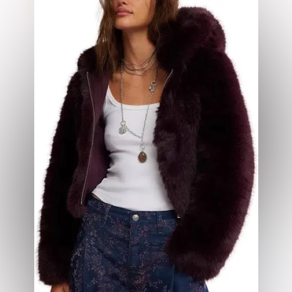 FREE PEOPLE LOUDER PLEASE faux fur jacket! size small NWT color Grape 🍇 GORGEOUS - Picture 3 of 13